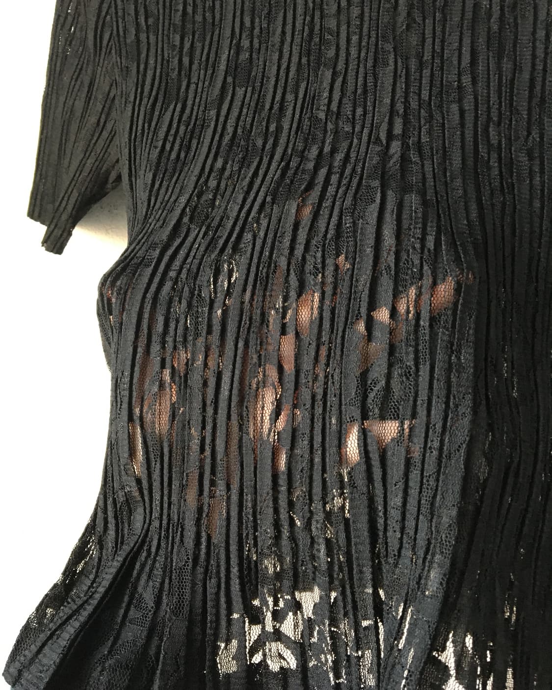 Pattern pleats high neck top 상품이미지5