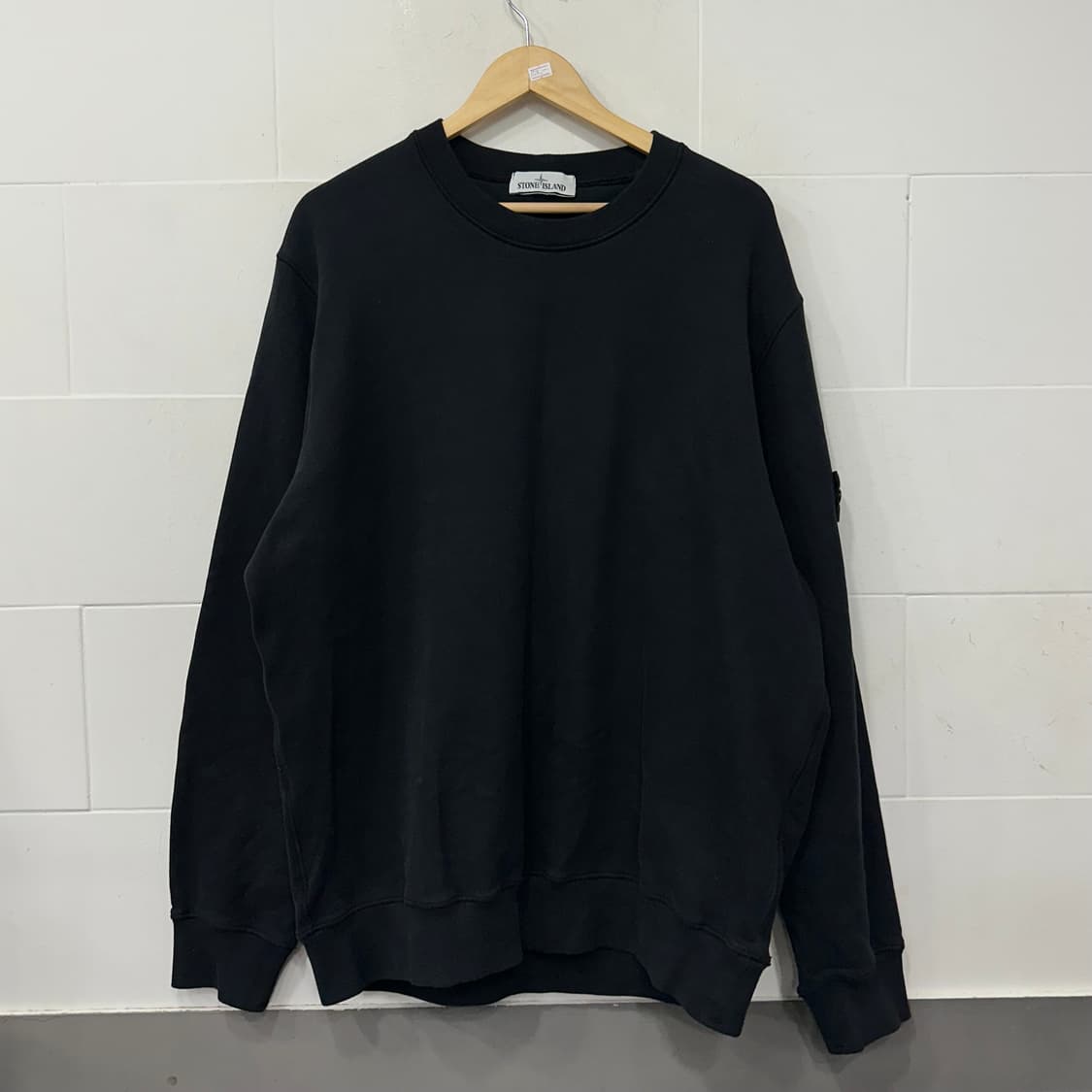 스톤아일랜드 맨투맨 상품이미지1