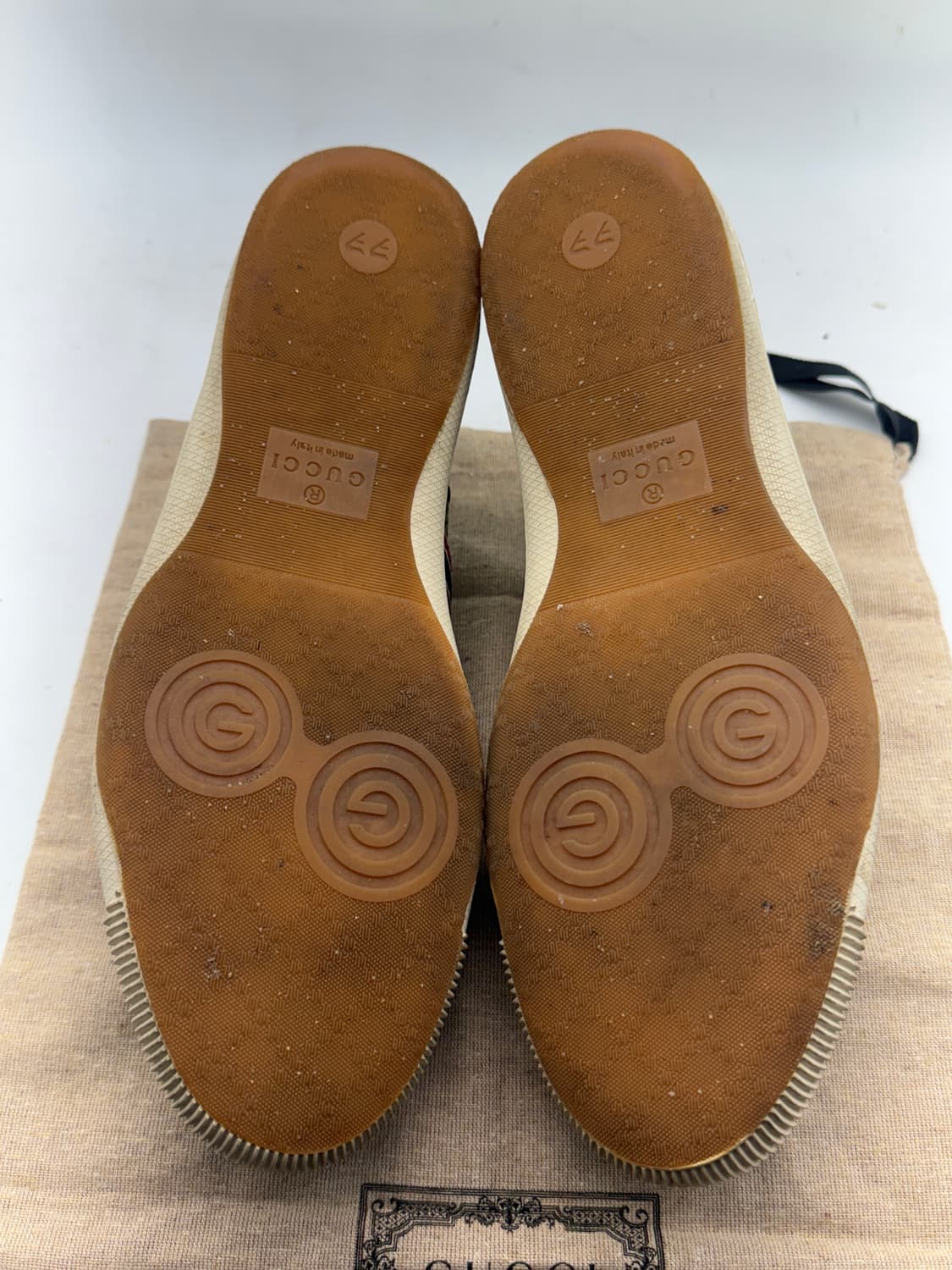 정품)구찌 스니커즈 260 상품이미지10