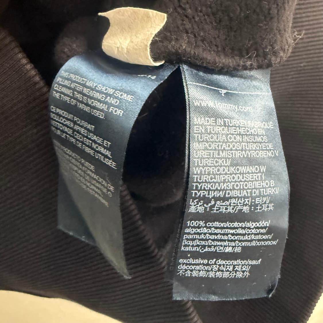 타미진스 스몰 로고 블랙 맨투맨 (2XS) 상품이미지3