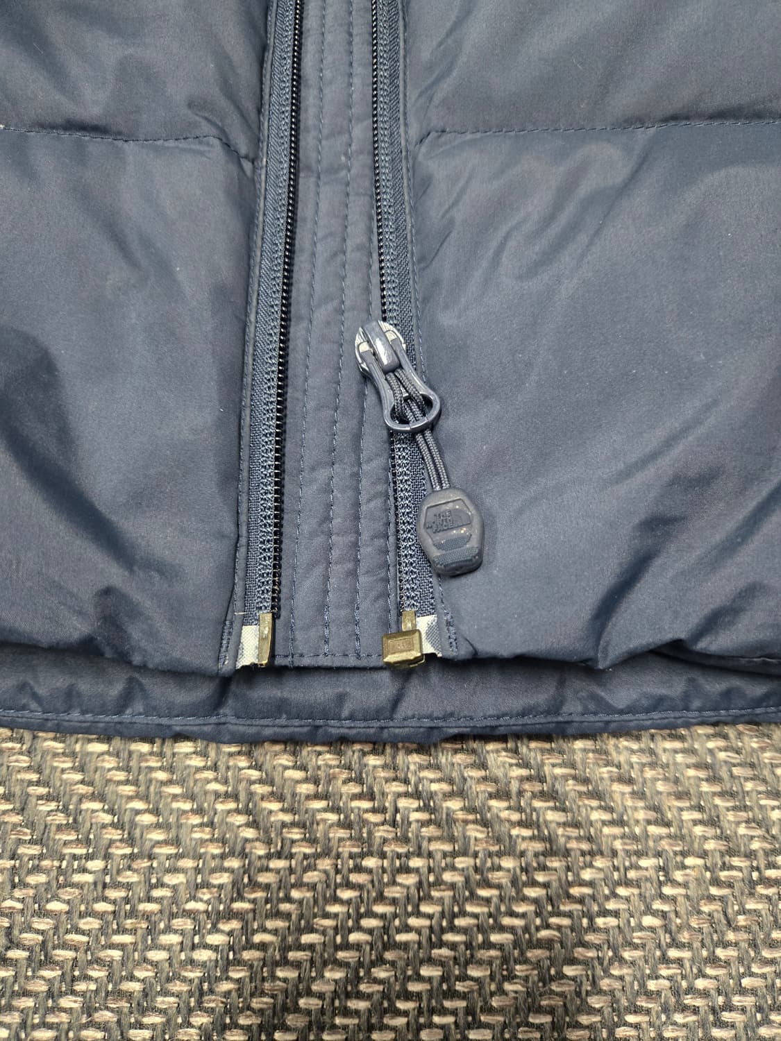 노스페이스 후드 다운패딩 조끼 상품이미지4