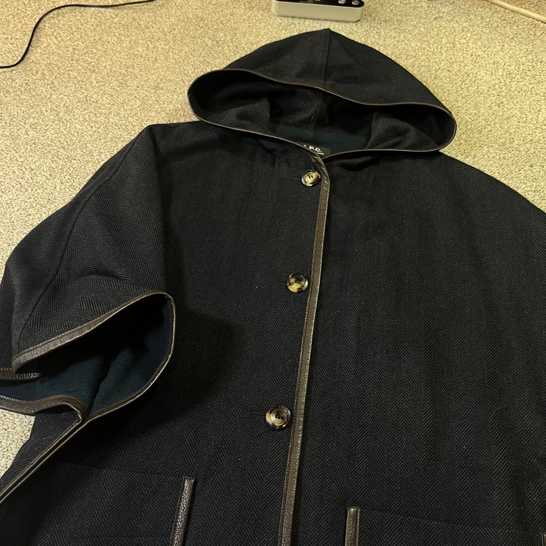 A.P.C 아페쎄 울 케이프 자켓 상품이미지2