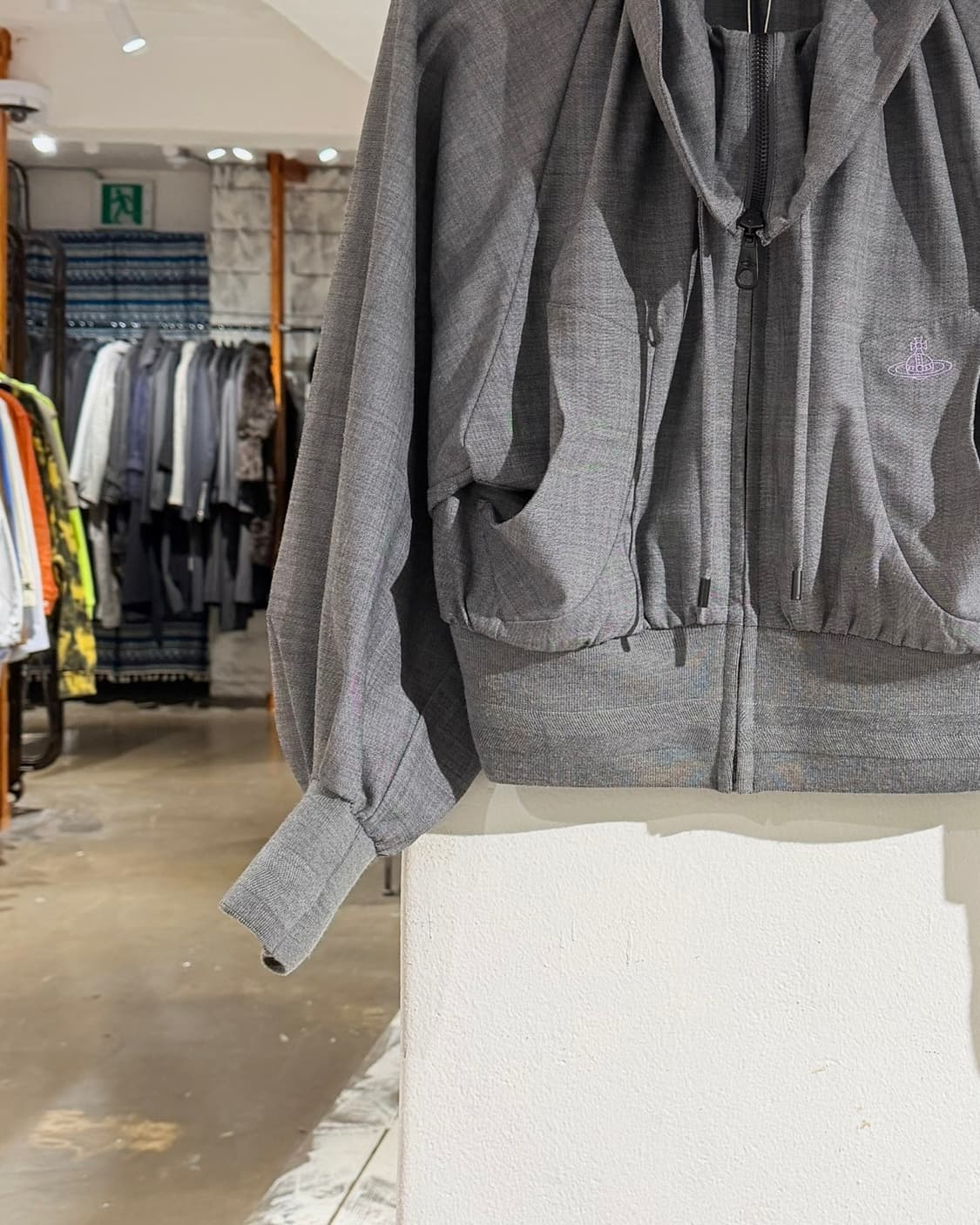 비비안웨스트우드 그레이 드레이프 집업 자켓 상품이미지5