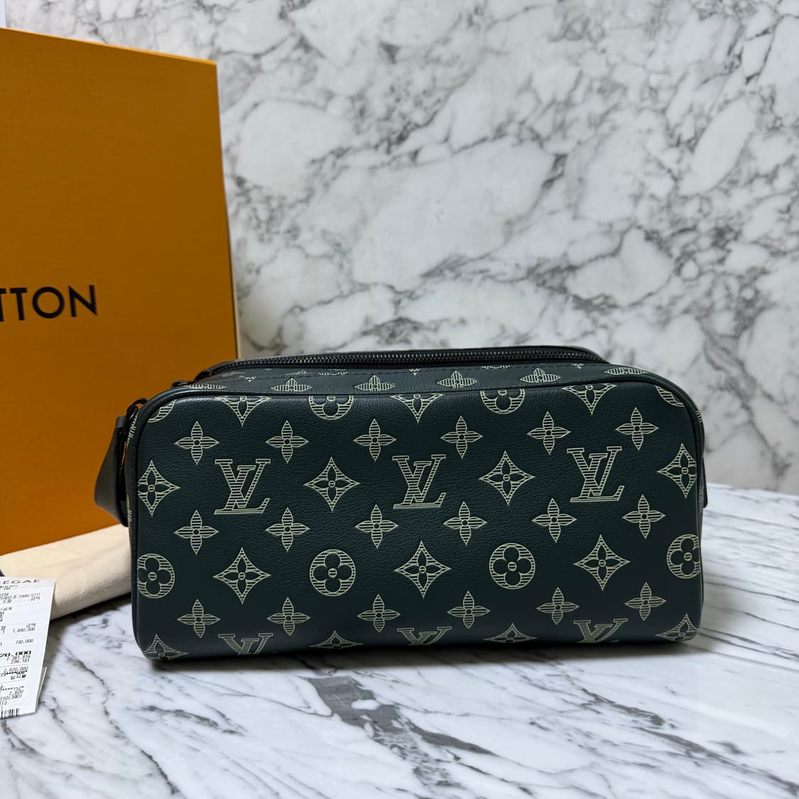 루이비통 이클립스 쉐도우 돕키트 파우치 클러치 상품이미지1