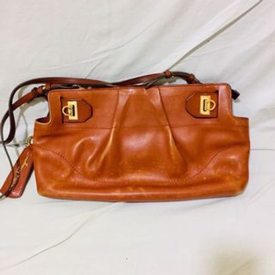 페라가모 숄더백 상품이미지3