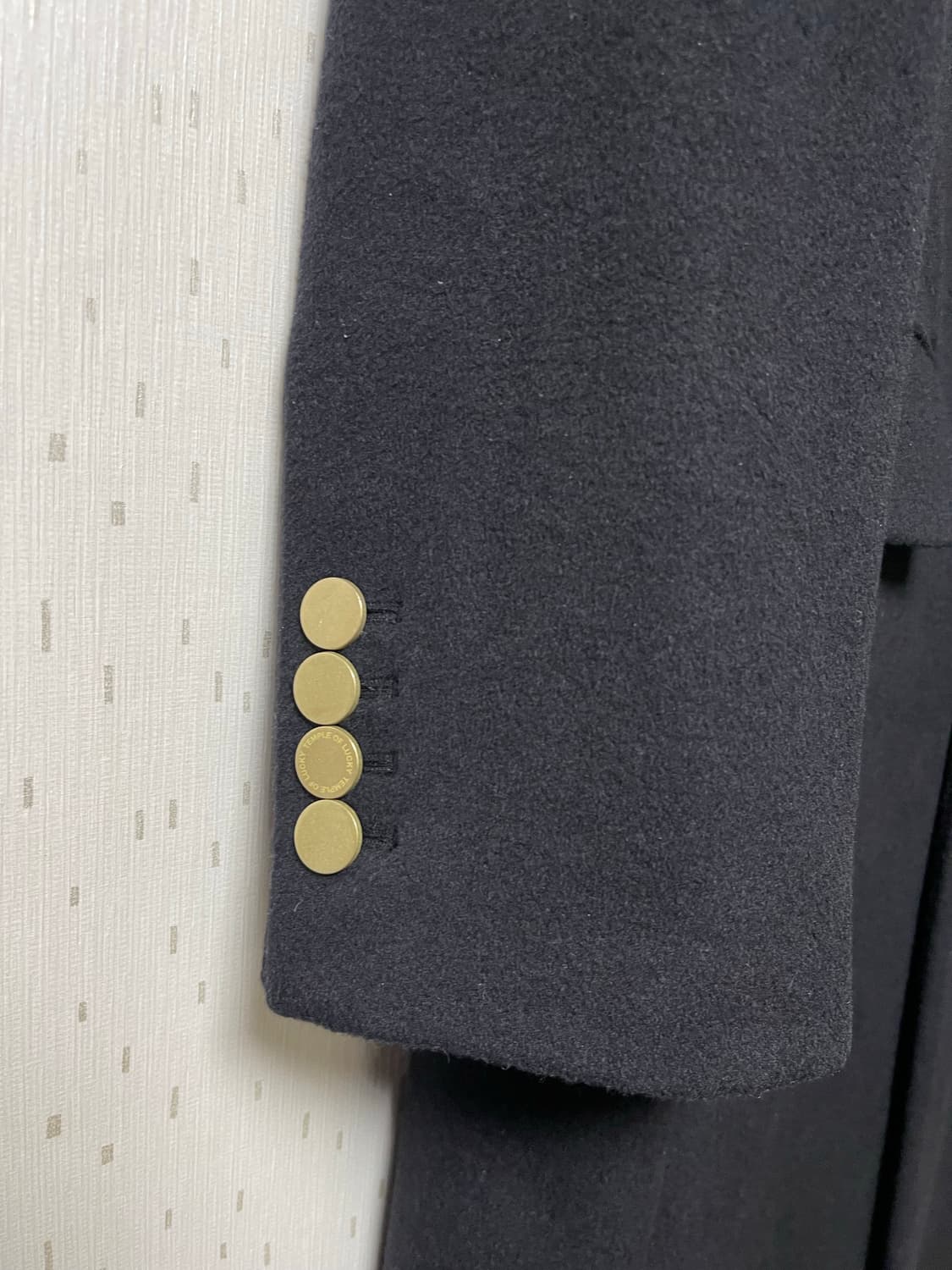 무신사스탠다드 x 노홍철 럭키가이 머스큘린 체스터필드 롱코트 상품이미지3