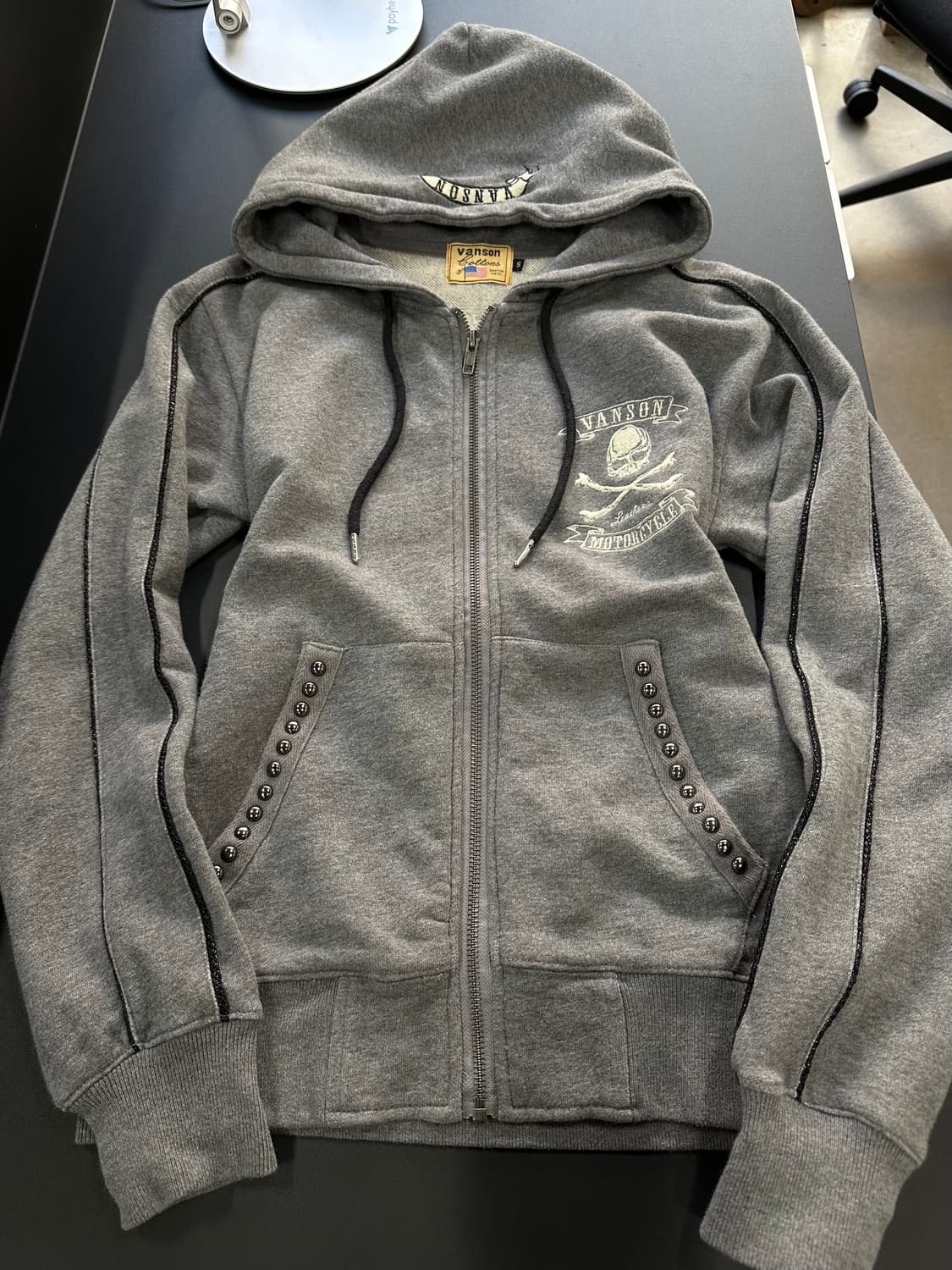 벤슨 스터드 라인펄블랙 스컬 후드티 상품이미지5