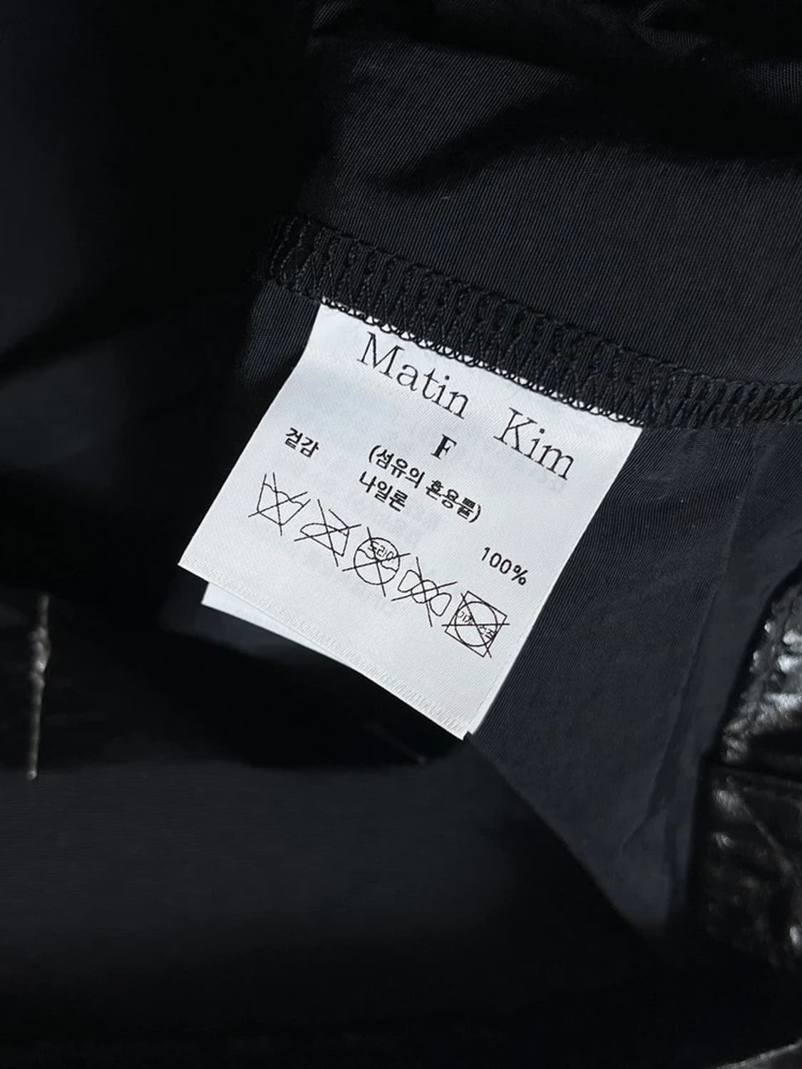 마뗑킴 새틴 시그니처 로고 에코백 Q1232 상품이미지6