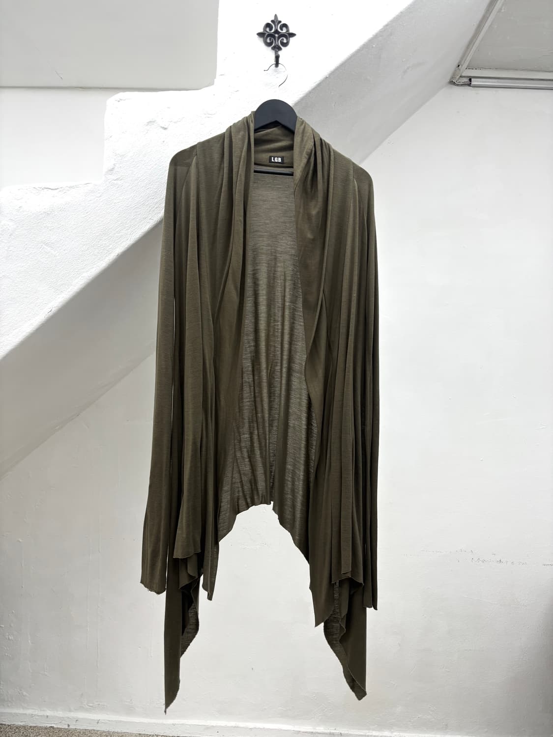 L.G.B Dust Olive Shawl Drape Cardigan   상품이미지4