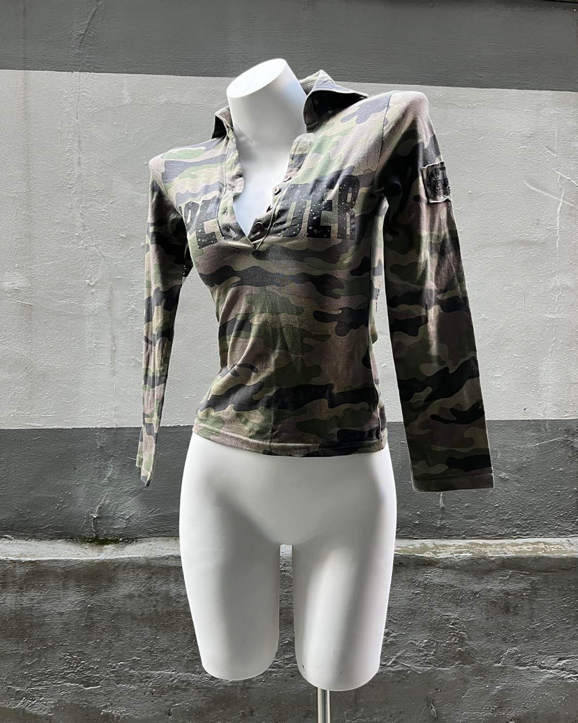 Camo Patch Detail Long Sleeve 상품이미지2