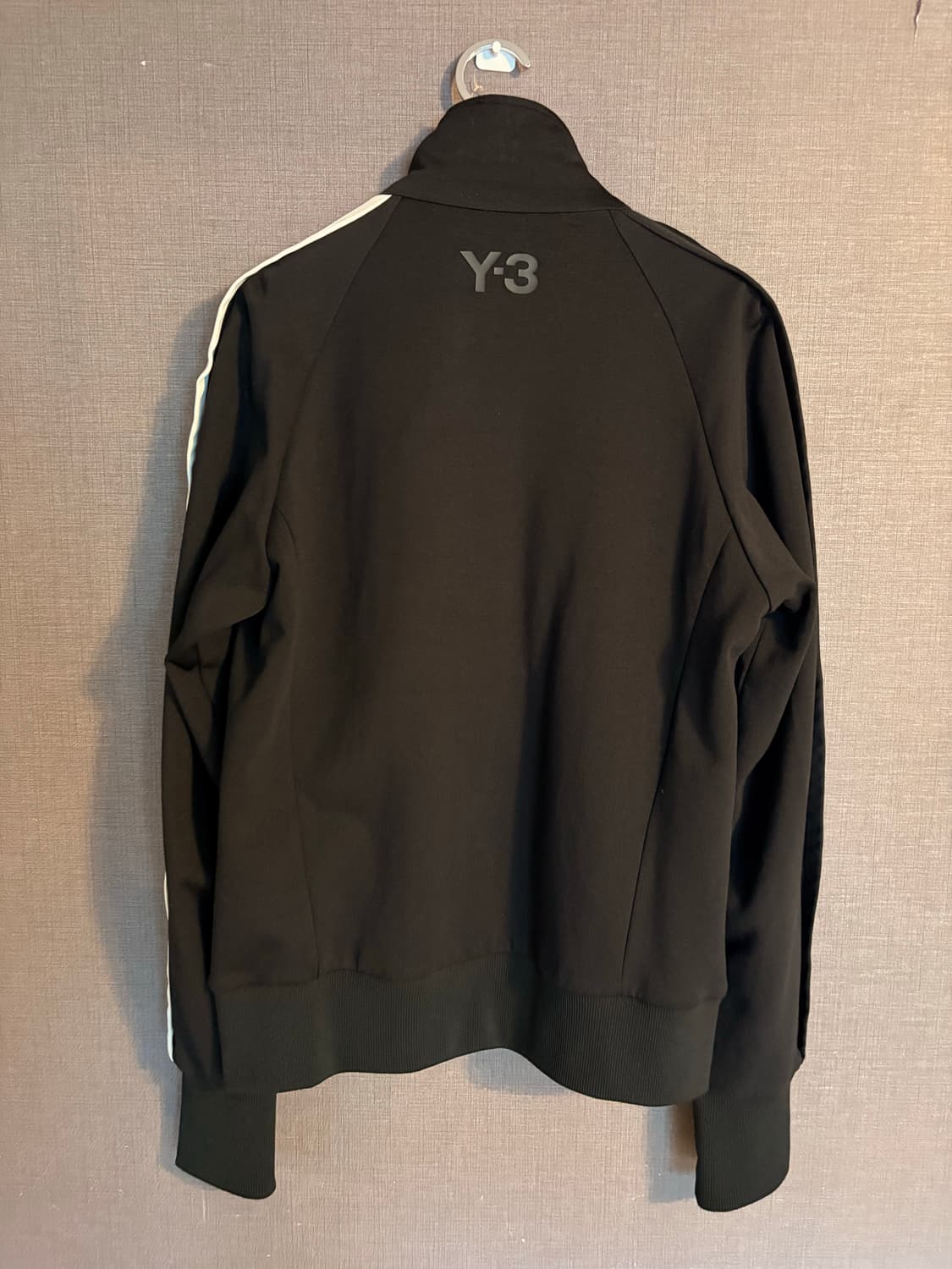 Y-3 블랙 삼선 벨벳 카라 집업 자켓  상품이미지7