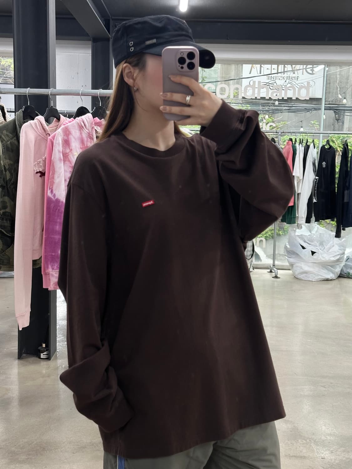 슈프림 22FW 스몰박스 크루넥 롱슬리브 브라운 상품이미지1