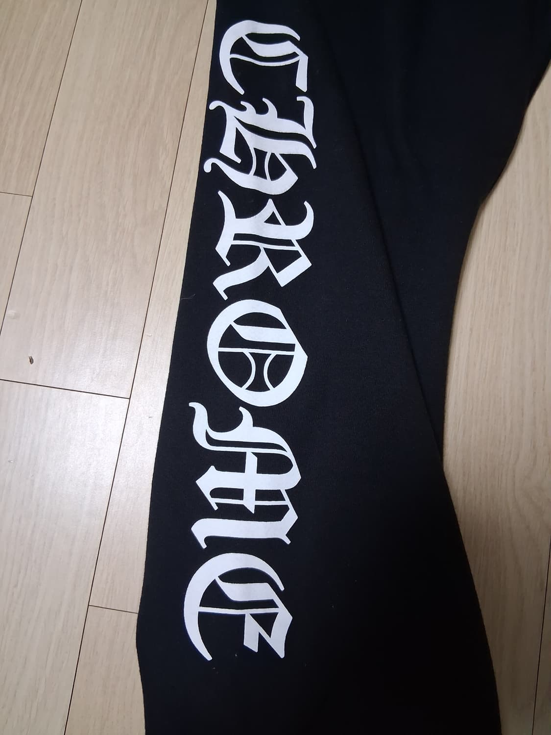 크롬하츠 홀스슈 로고 백포켓 스웻 팬츠 블랙 상품이미지2