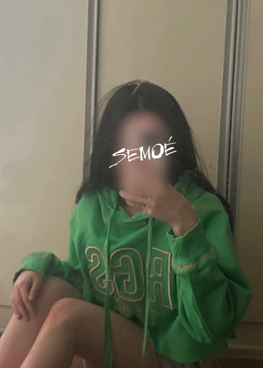 RolaRola 크롭 후드 판매합니다 상품이미지1