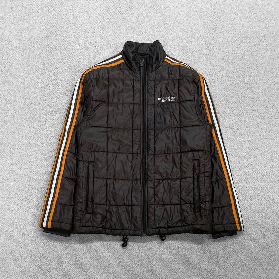 아디다스 y2k 스포티 퀄티드 경량 패딩 자켓 브라운 상품이미지1