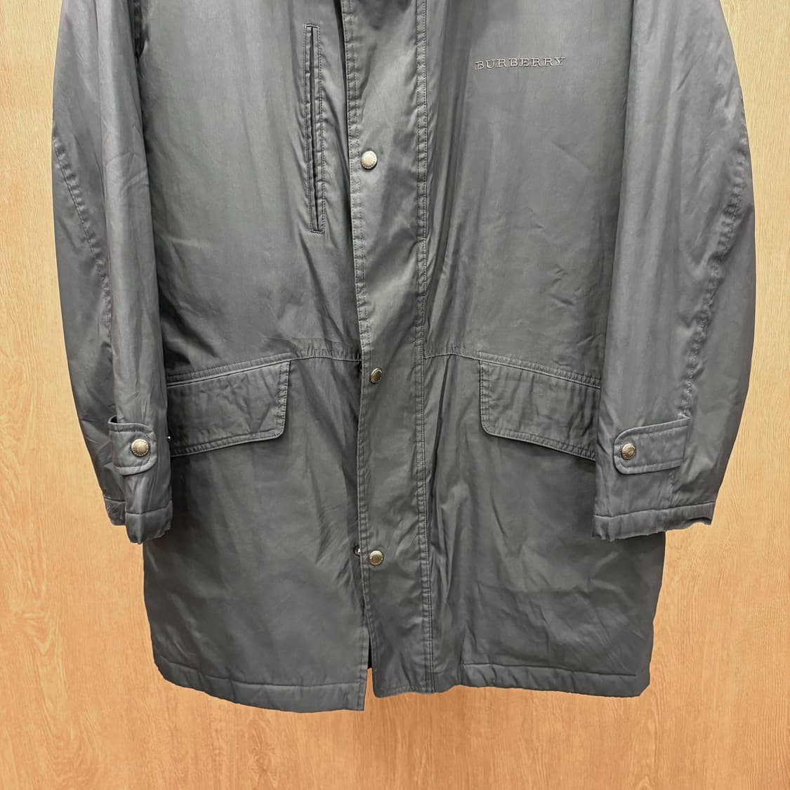 버버리 골프 하프 필드 자켓 싱글 브레스티드 스탠드 칼라 디테일 네이비 상품이미지5