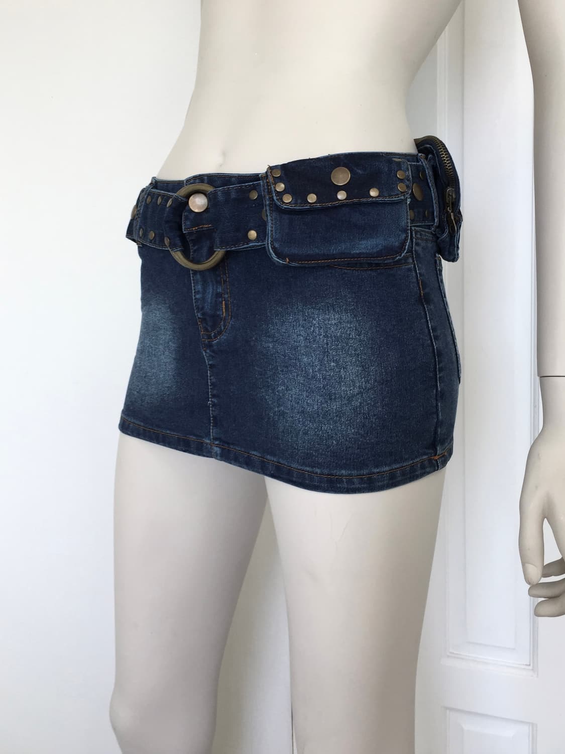 Studded Belt denim Mini Skirt 상품이미지8