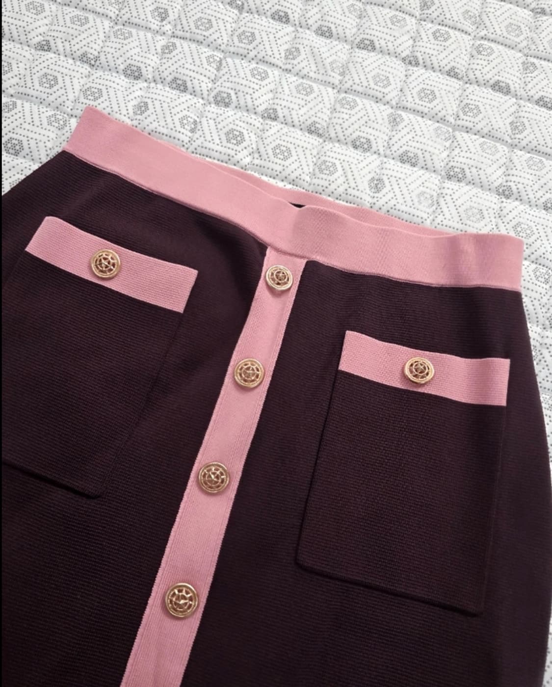 질스튜어트 뉴욕 라인배색 니트 가디건+스커트 셋업 55 상품이미지8