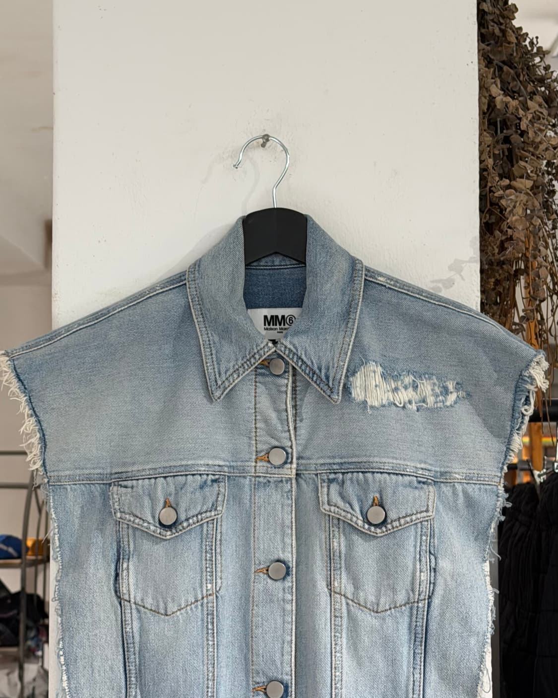 mm6 연청 데미지 데님 베스트  상품이미지4