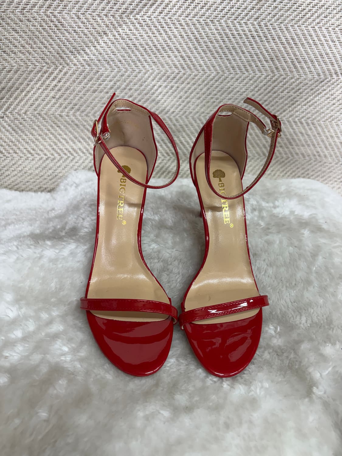빅트리(BIGTREE)레드 에나멜 앵클 스틸레토 힐 스트랩 샌들 상품이미지1