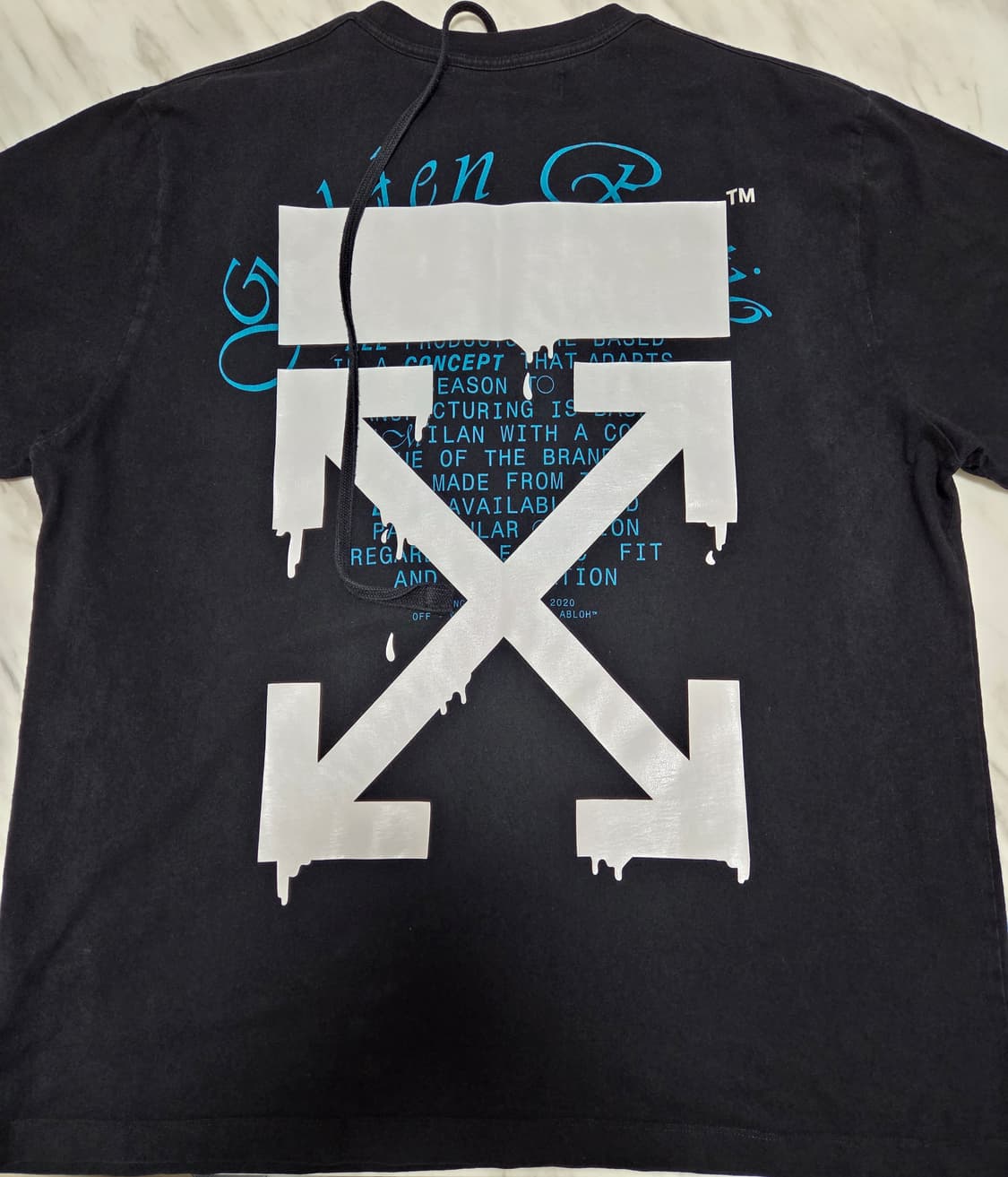 오프화이트 골든 레이쇼 드리핑 애로우 반팔티 상품이미지1