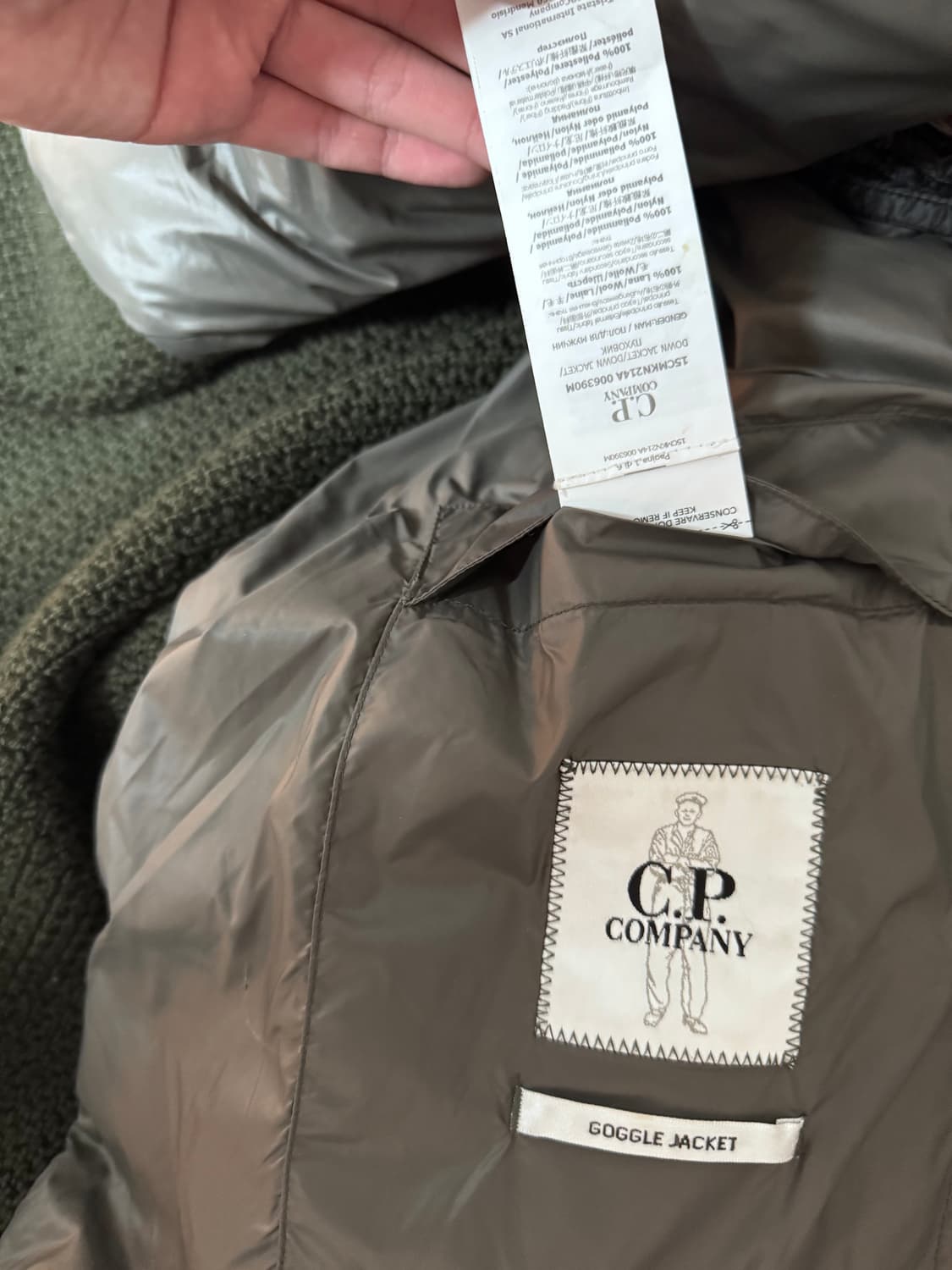 CP COMPANY 고글 니트 패딩  상품이미지5