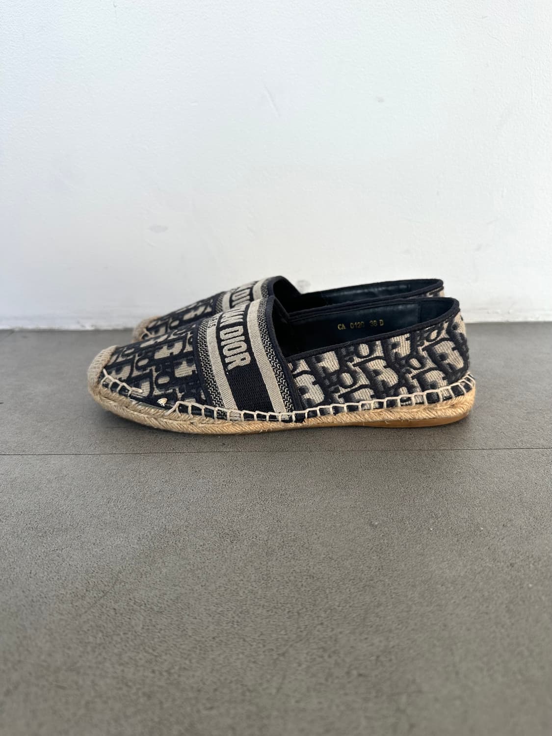 디올 오블리크 에스파듀 슬립온 딥블루 상품이미지2