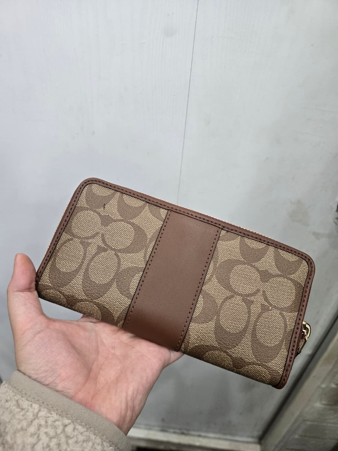 COACH 코치 시그니처 장지갑! 깔끔한 디자인 실물이 더 이뻐요! 상품이미지4