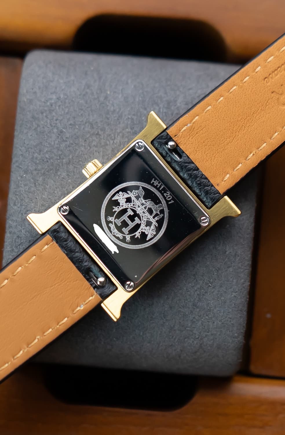 에르메스 H아워 골드 스몰 쿼츠 시계 상품이미지2