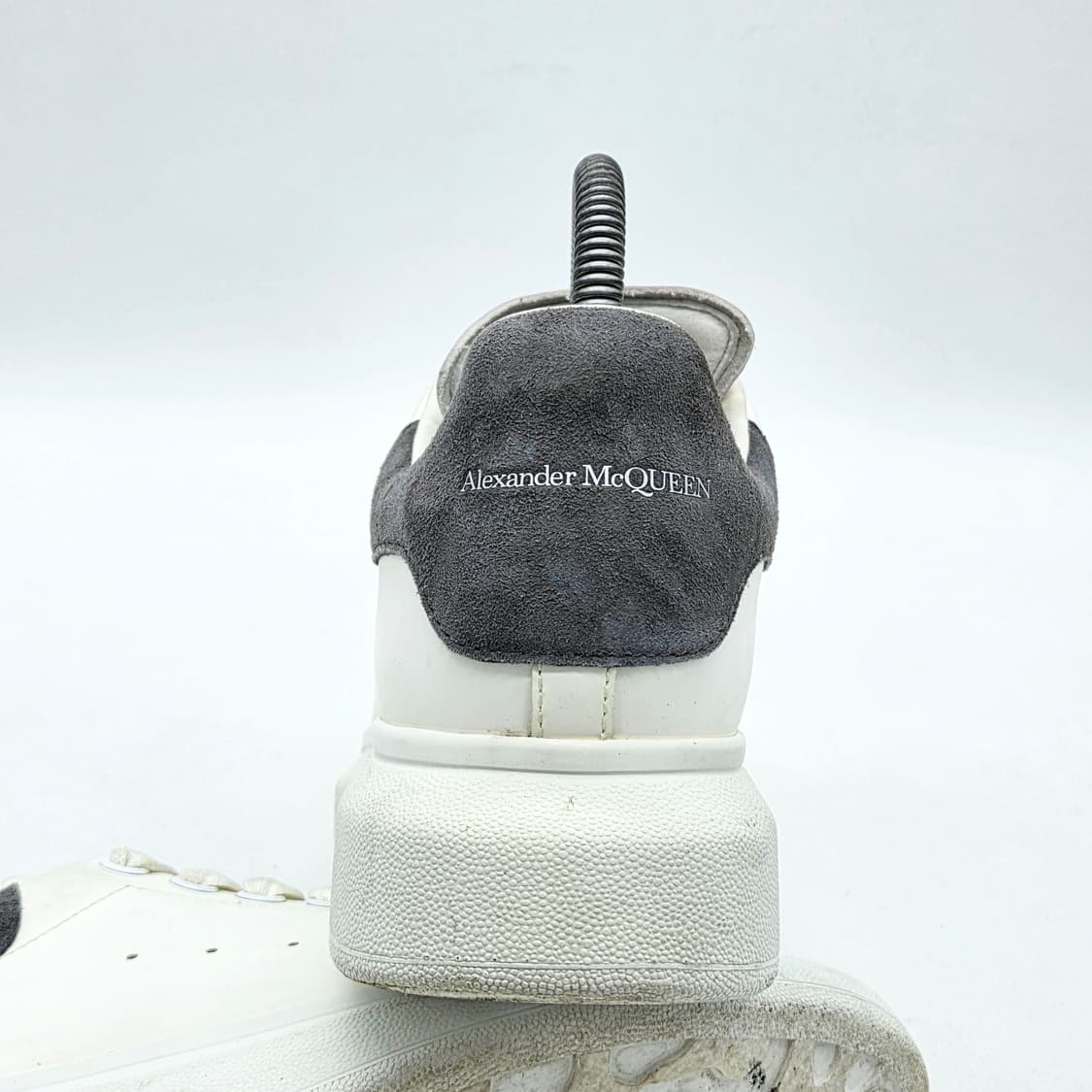  알렉산더 맥퀸 우먼스 오버솔 스니커즈 흰/회 (38)  상품이미지2