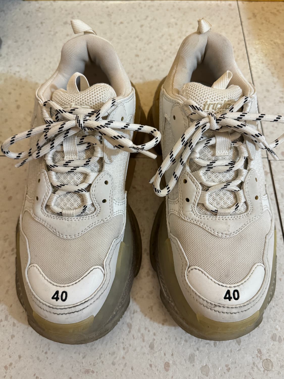 발렌시아가 트리플s 상품이미지2