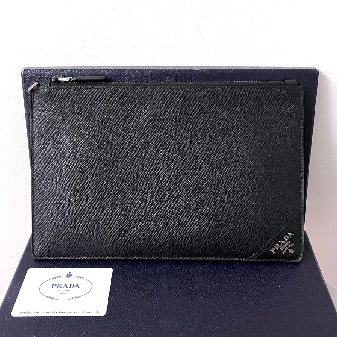 [A급/정품] 프라다 로고 클러치 백 블랙 상품이미지1