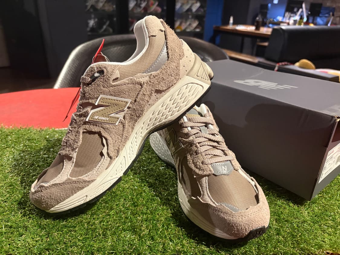 [새상품/275]뉴발란스 2002 정가이하판매 상품이미지2