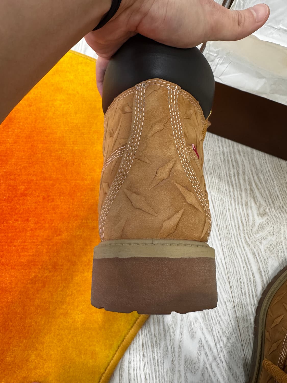 슈프림 팀버랜드 다이아몬드 플레이트 6인치 265 상품이미지5