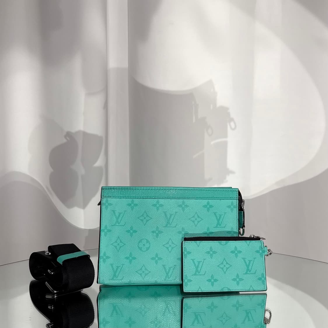 루이비통 모노그램 가스통 웨어러블 월릿 크로스백 상품이미지1