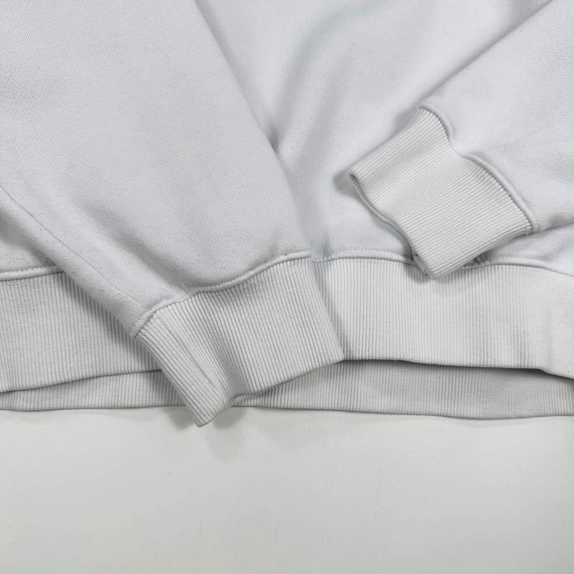 스투시 베이직 백로고 화이트 맨투맨 (S) 상품이미지7