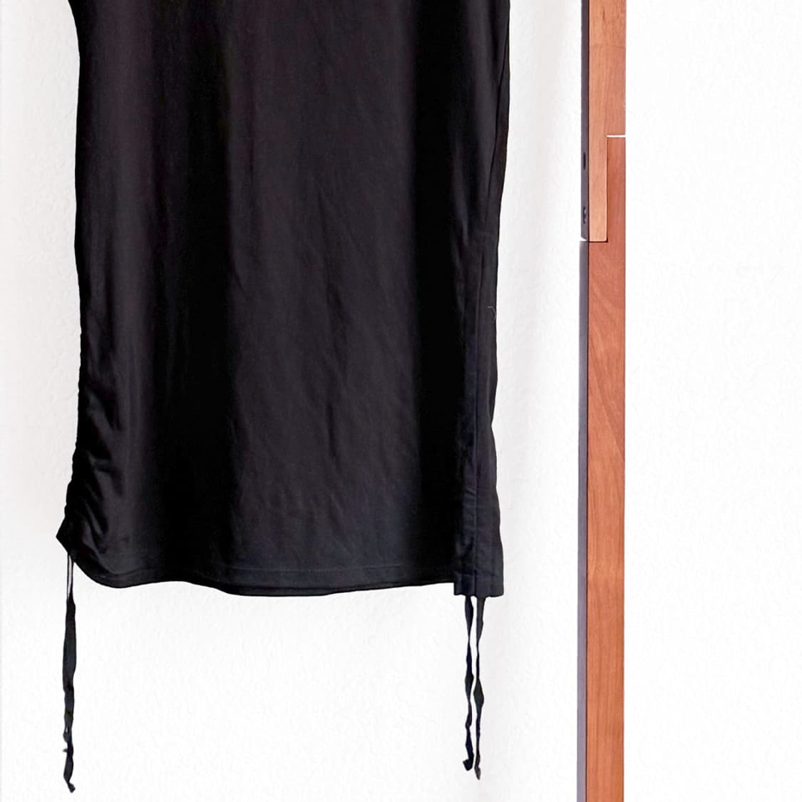 블랙 드로우 슬리브리스 상품이미지3