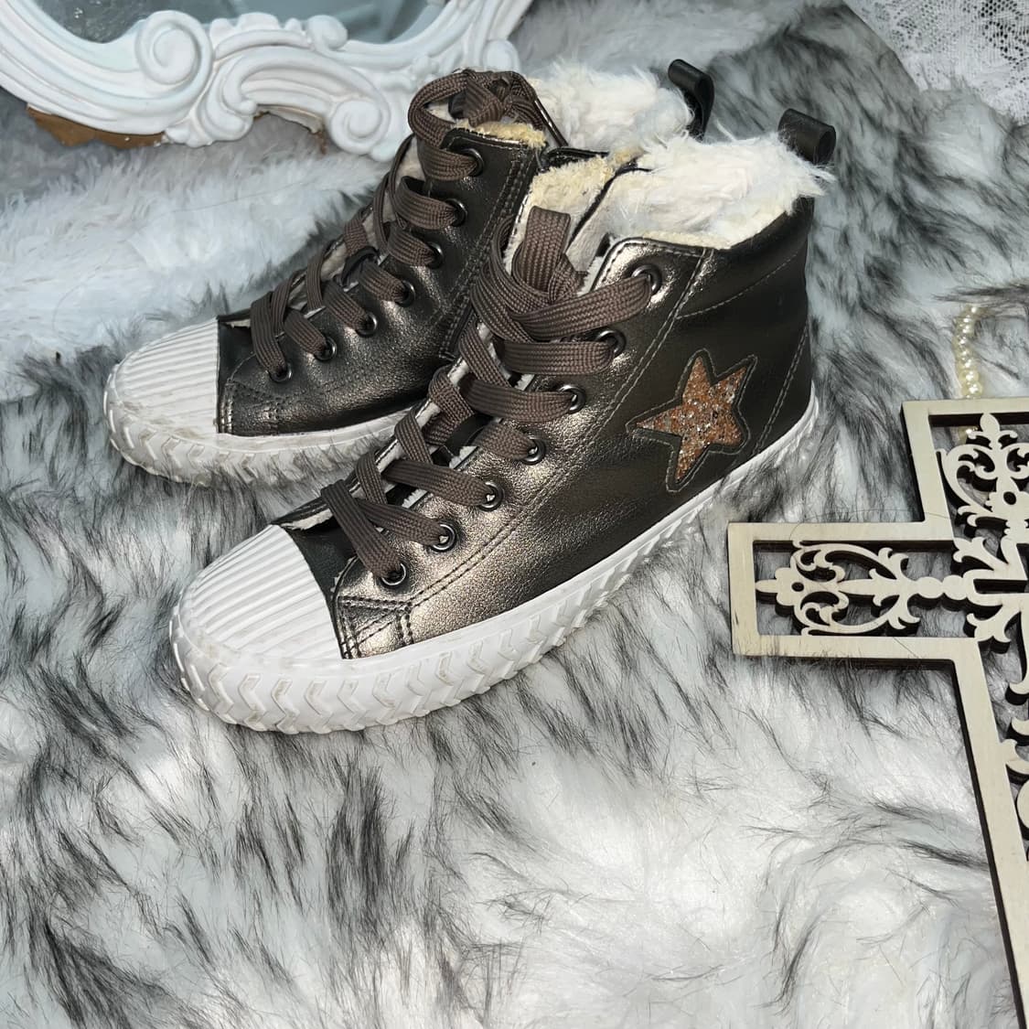 빈티지 스타 골드 퍼 스니커즈 상품이미지3