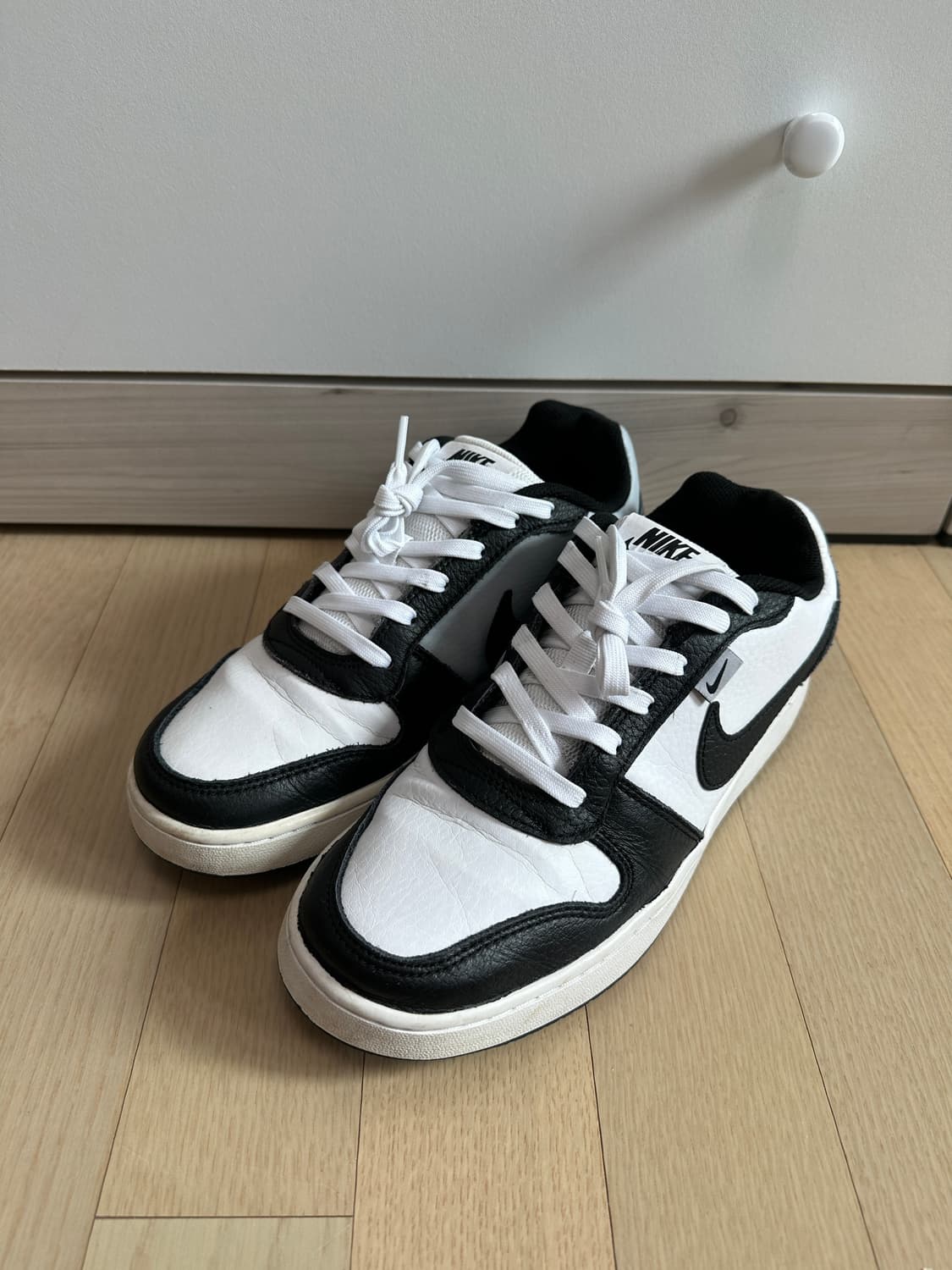 나이키 에버논 로우 흰검 275 상품이미지1