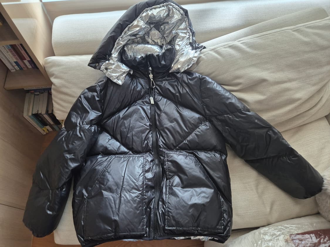 (새상품) 산드로 블랙/실버 양면 다운 패딩 36사이즈 상품이미지3