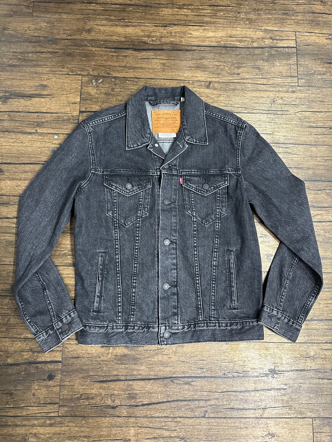 리바이스 프리미엄 블랙 데님 자켓 M  트러커 자켓 상품이미지1