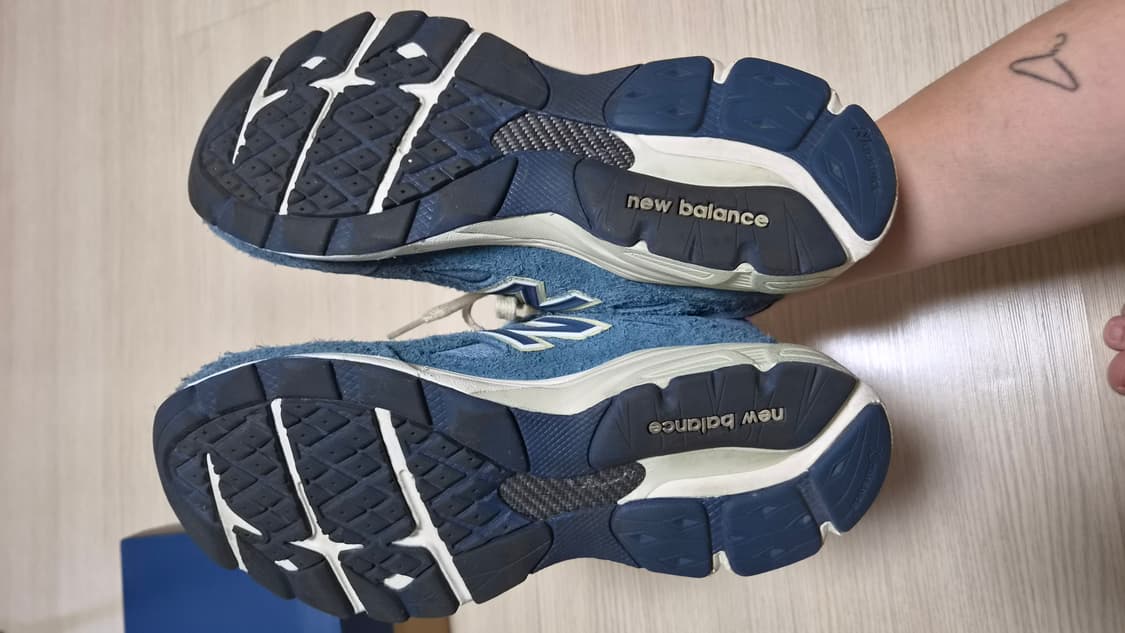 뉴발란스 x 리바이스 990 v3 상품이미지9