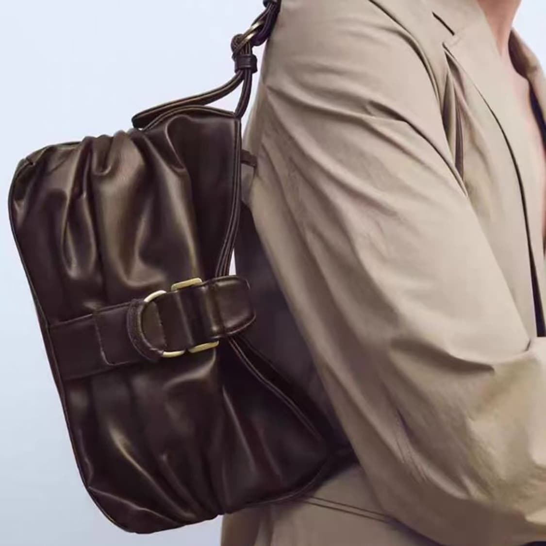 자라 빈티지 셔링 숄더백 상품이미지1