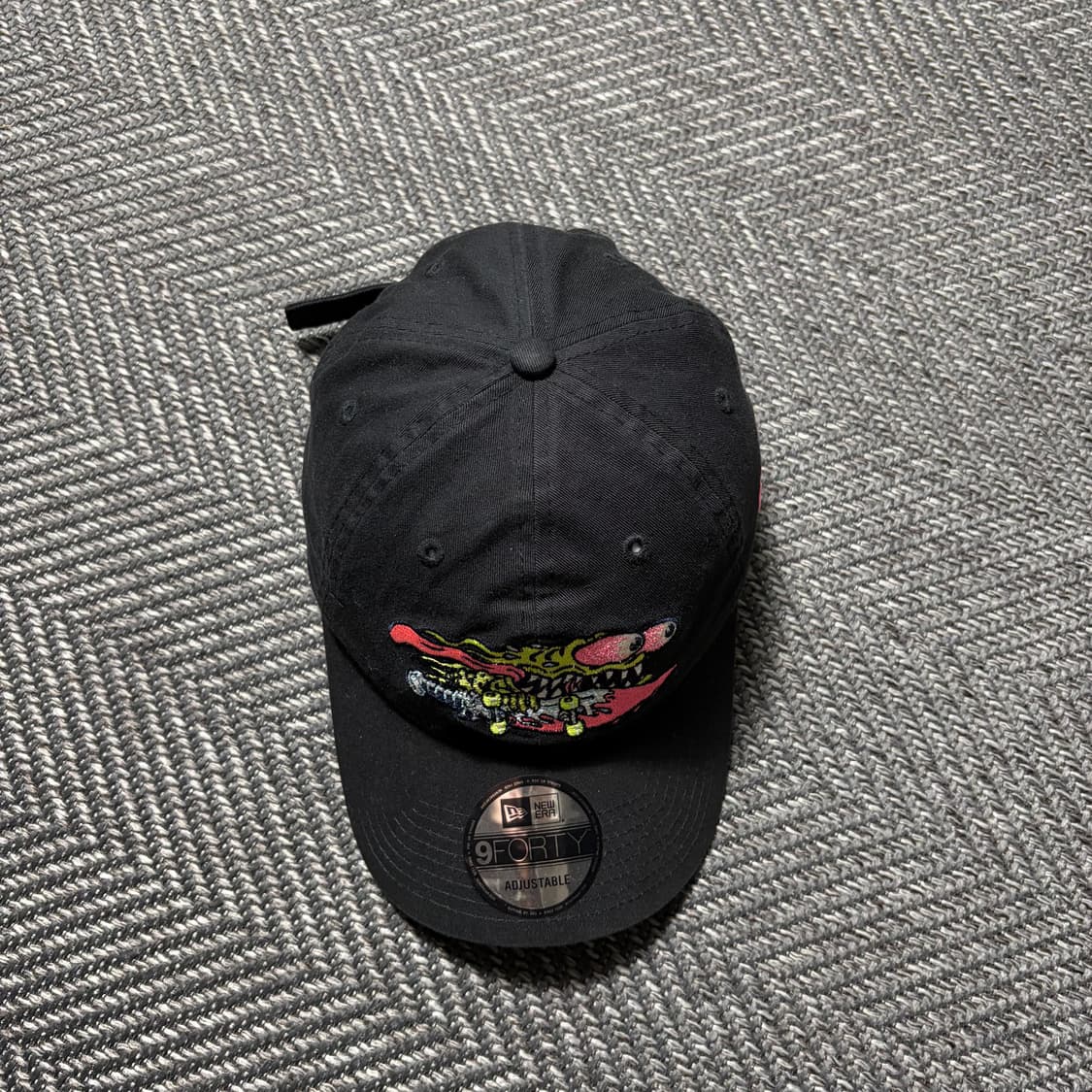 뉴에라 9FORTY 블랙 볼캡 드래곤 자수(OS) 상품이미지2