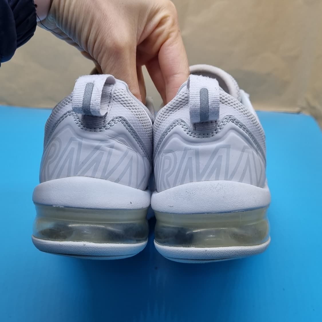 나이키 에어맥스 퓨리 운동화245  상품이미지4