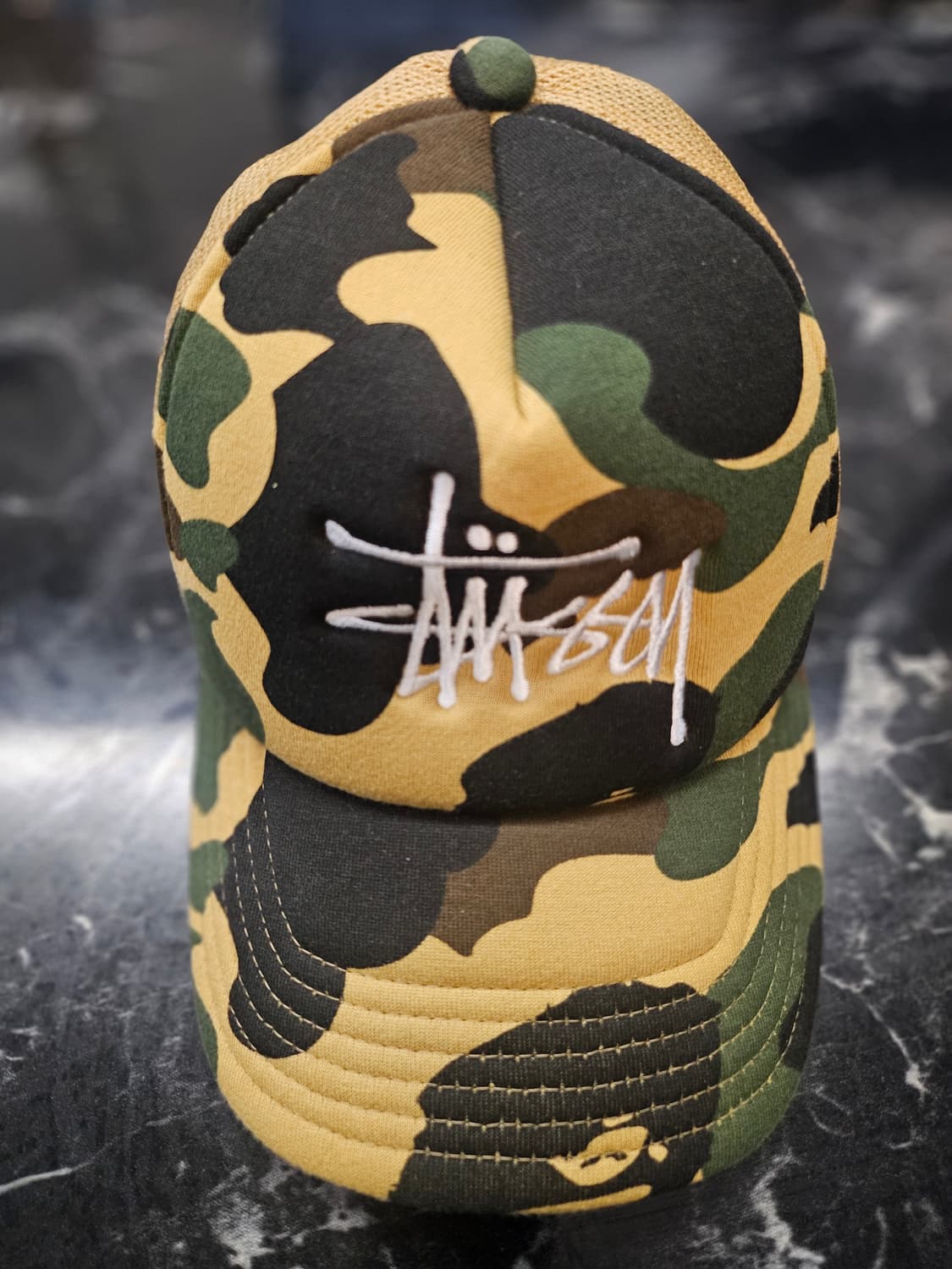 스투시 X 베이프 카모 트러커캡 옐로우 민트급 상품이미지1