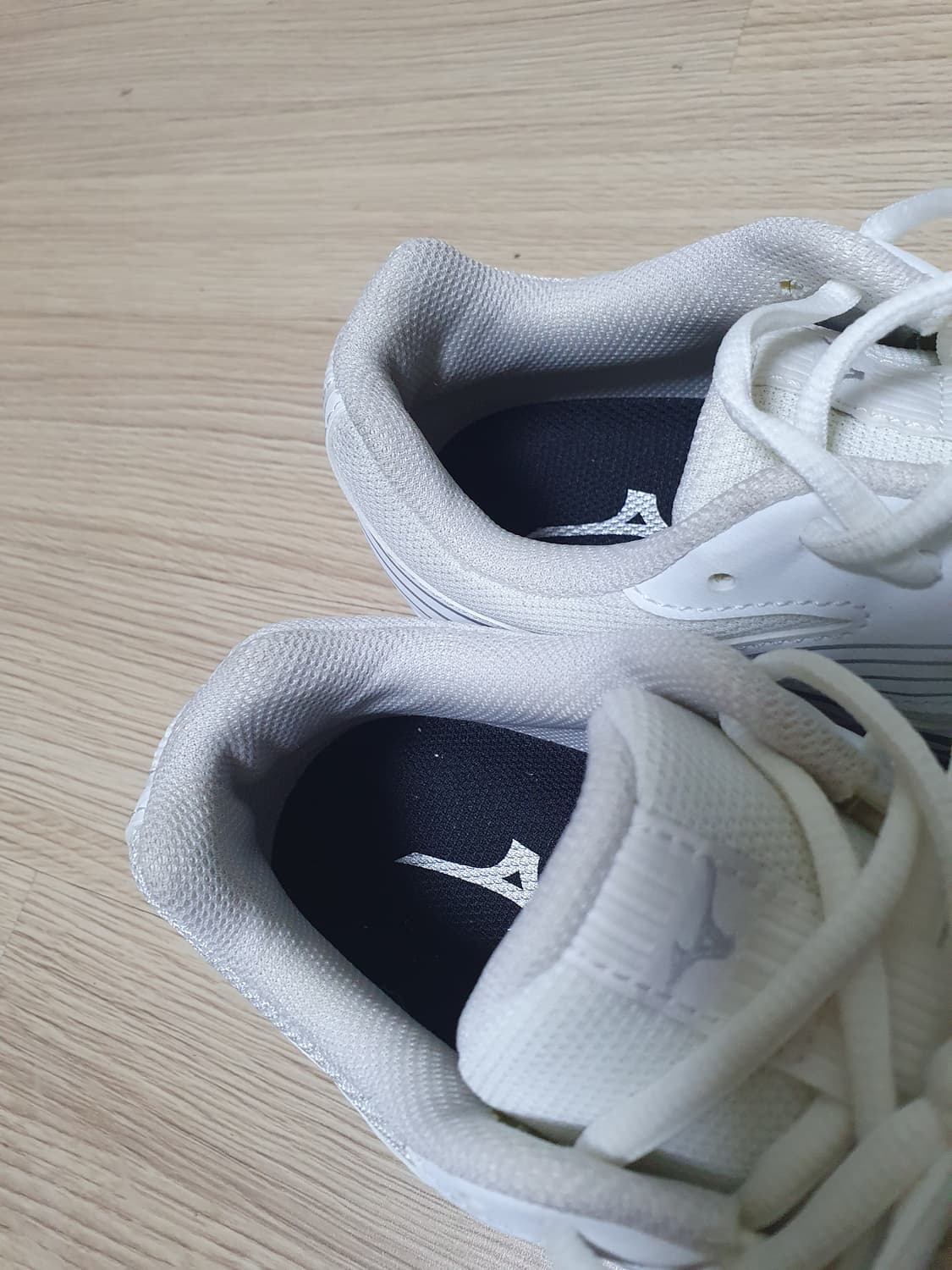 미즈노 사이클론 스피드3 화이트 인도어화 250 상품이미지9