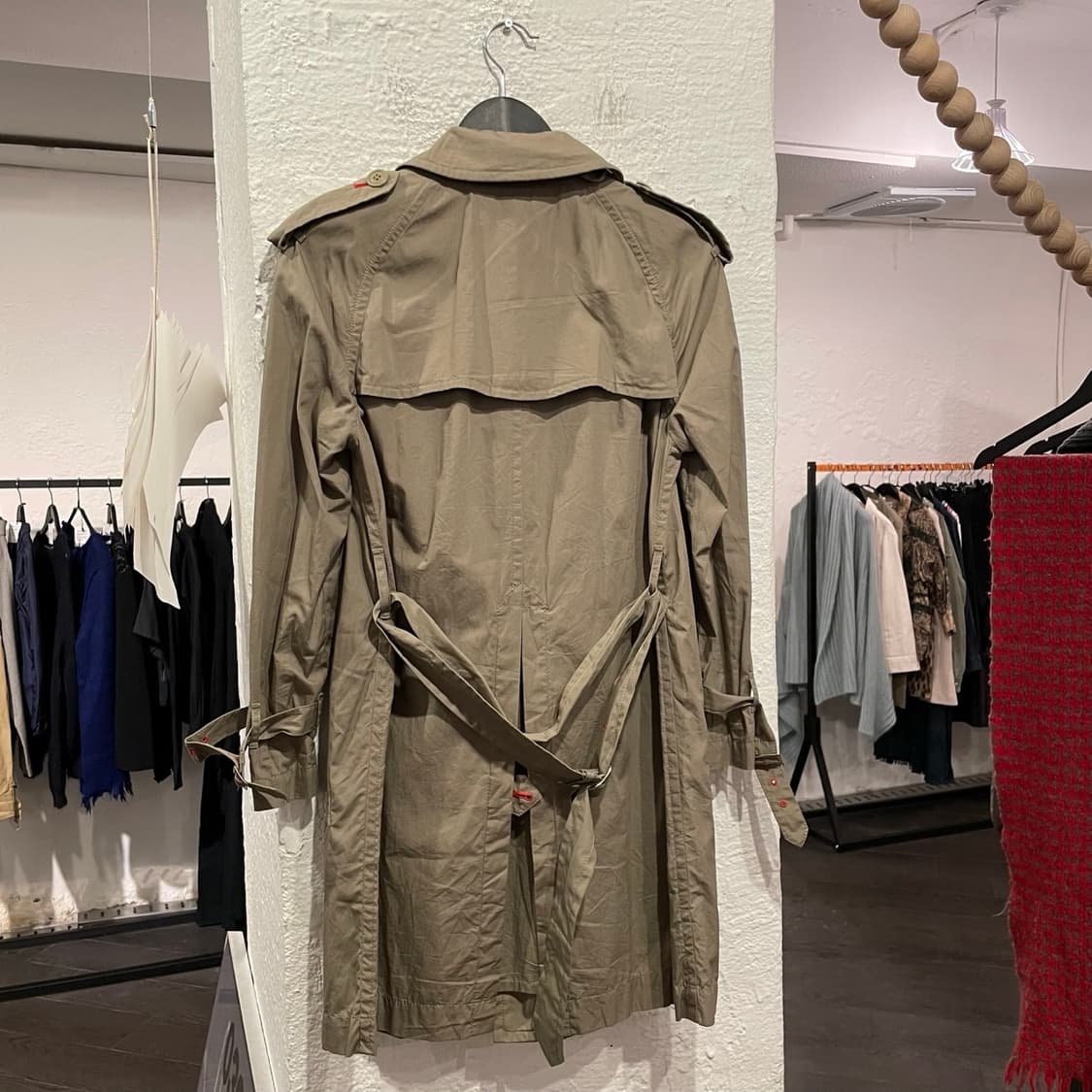 꼼데가르송 옴므플러스 트렌치코트 상품이미지3