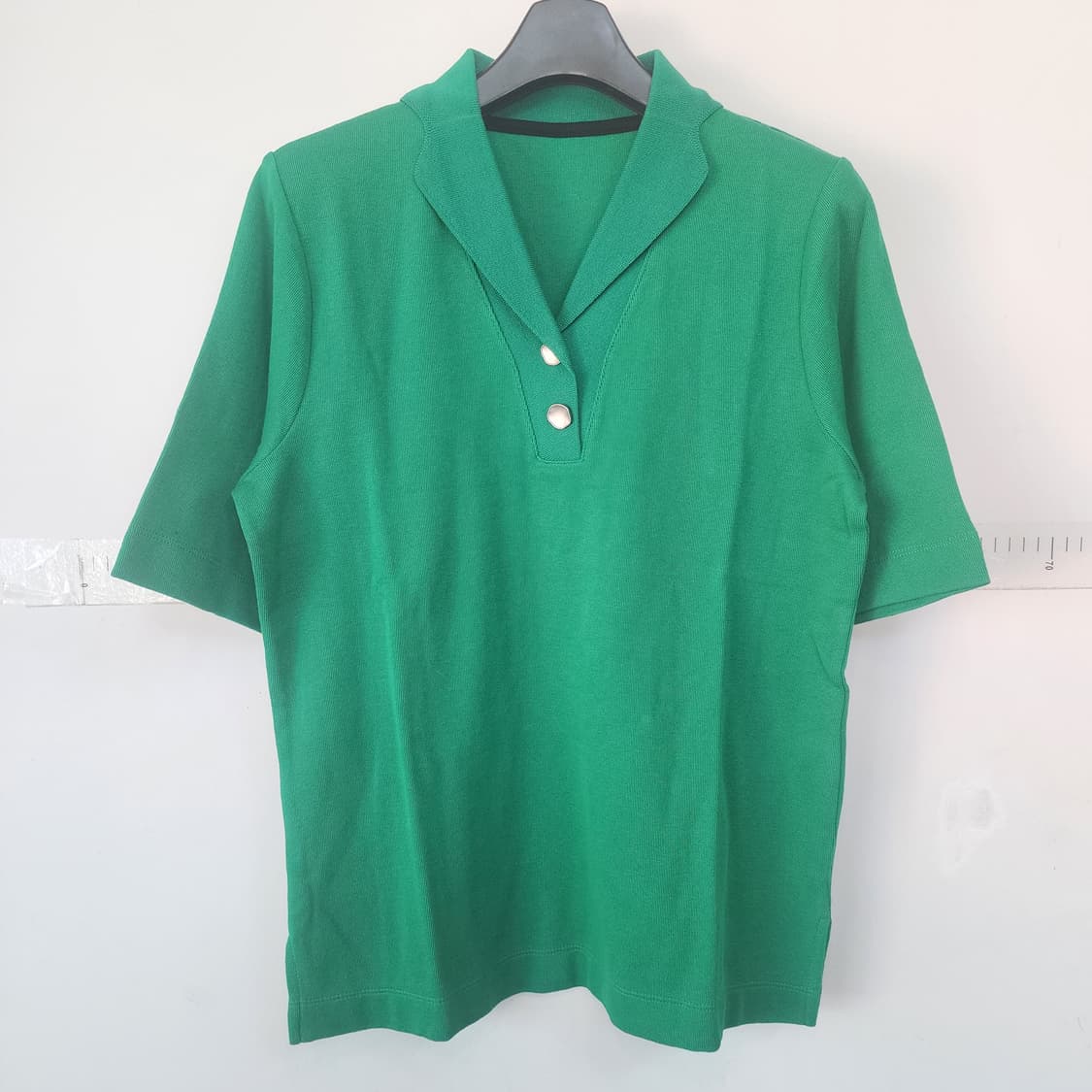 타하리 그린 카라 반팔 티셔츠 상품이미지1