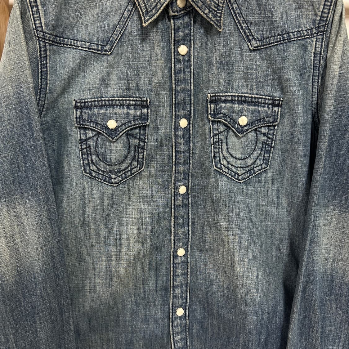 트루릴리전 웨스턴 투포켓 데님 셔츠 상품이미지4